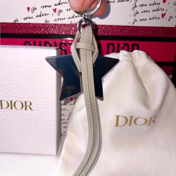 Dior beauty Gift w/purchase , novelty silver star - Picture 2 of 8